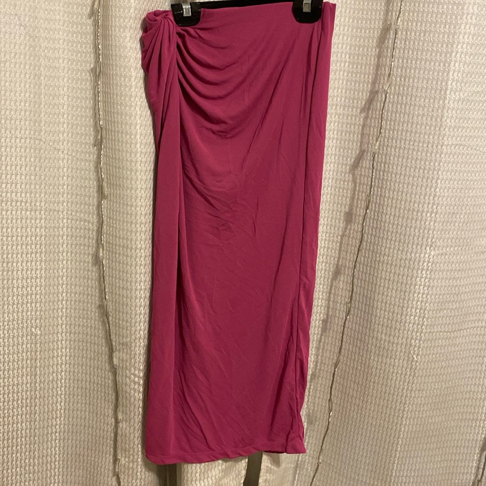 Pin skirt